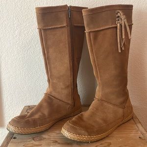 Tall, suede UGG boots - brown, size 9.5